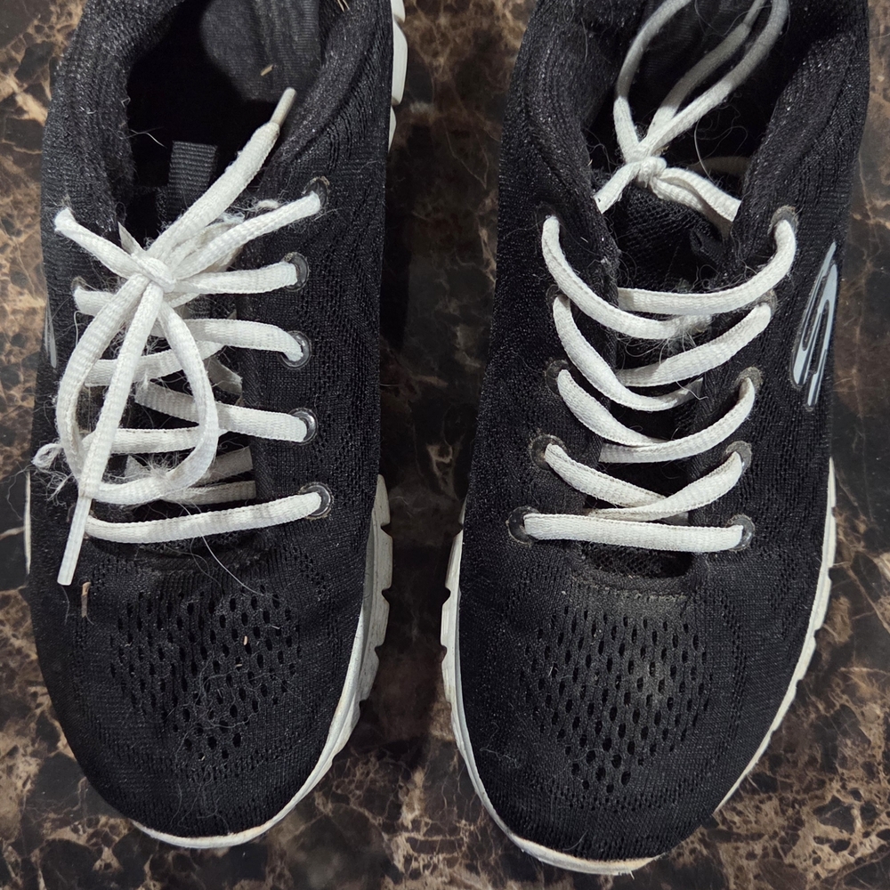 Sketchers Size 6.5